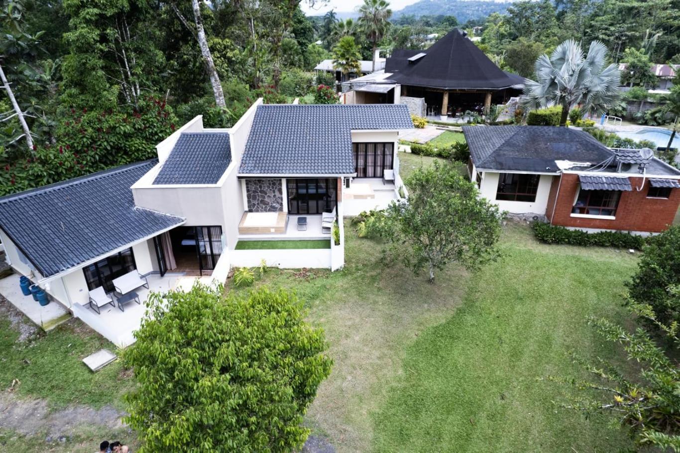 Terra Luna Lodge Тена Екстер'єр фото