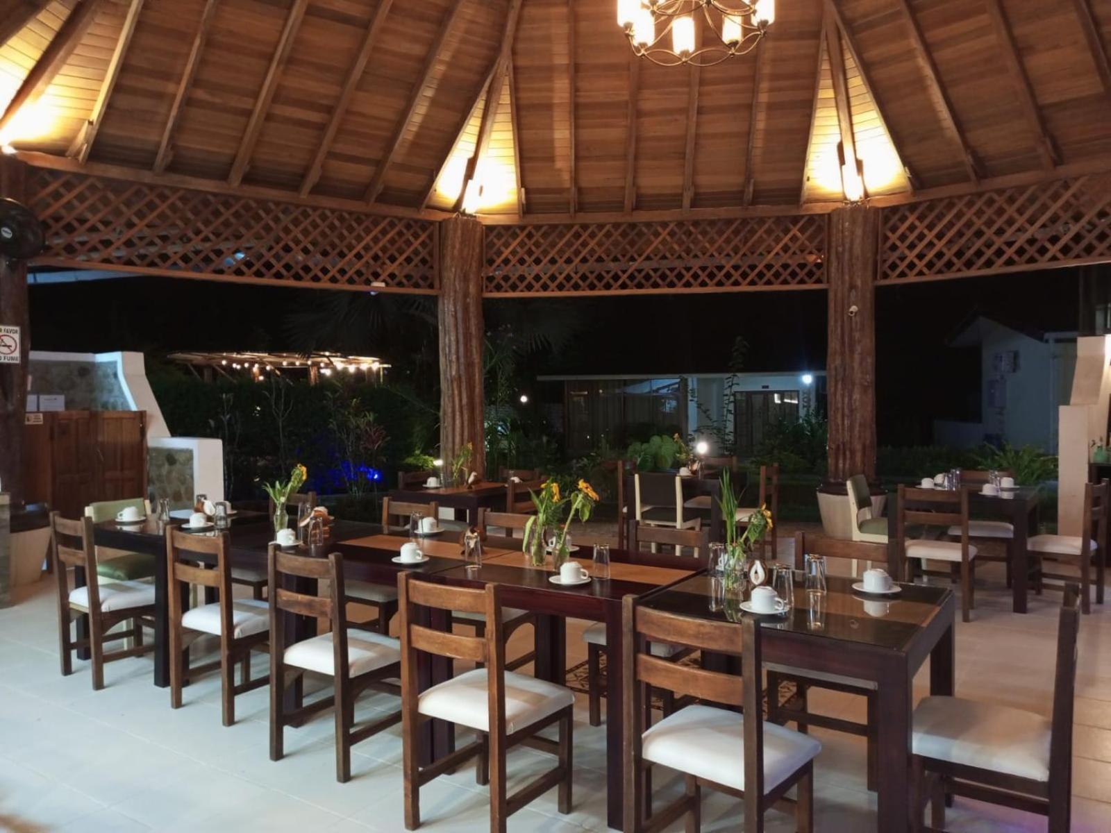 Terra Luna Lodge Тена Екстер'єр фото
