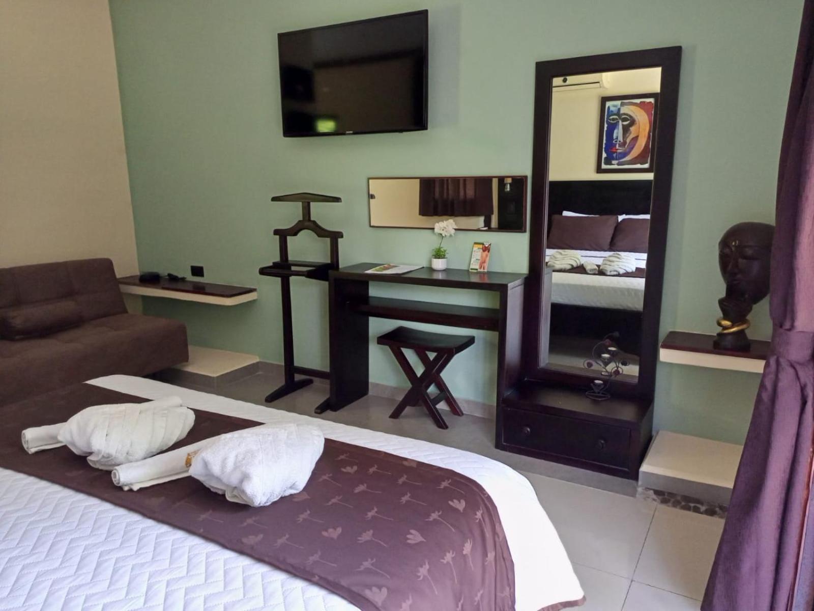 Terra Luna Lodge Тена Екстер'єр фото