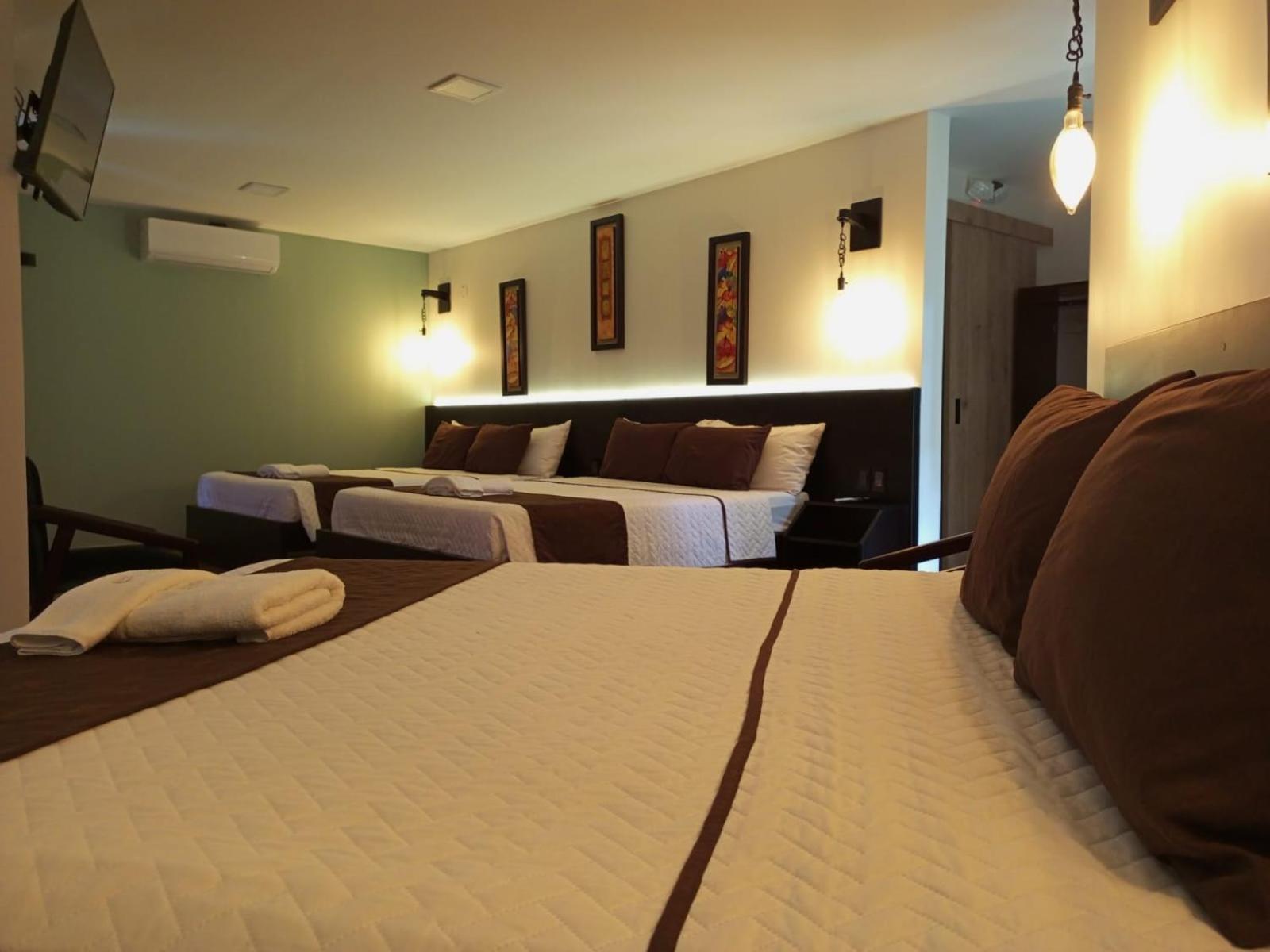 Terra Luna Lodge Тена Екстер'єр фото