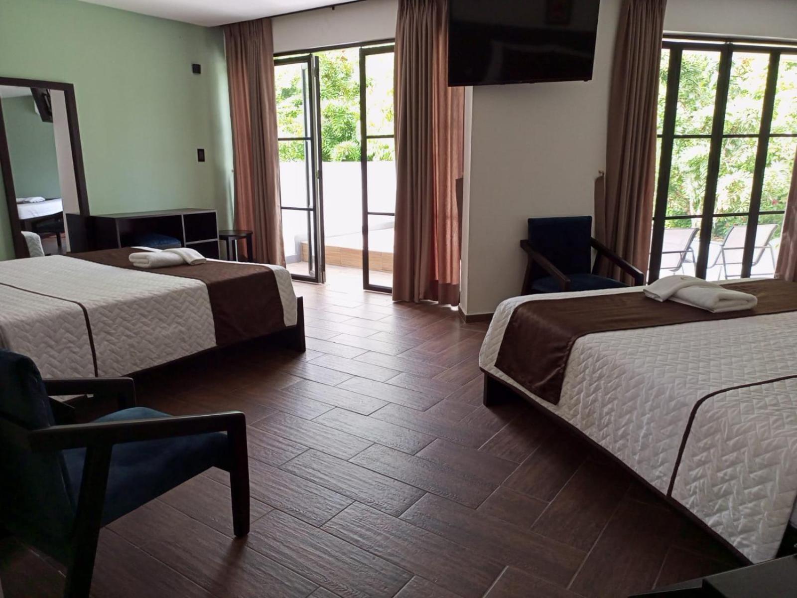 Terra Luna Lodge Тена Екстер'єр фото