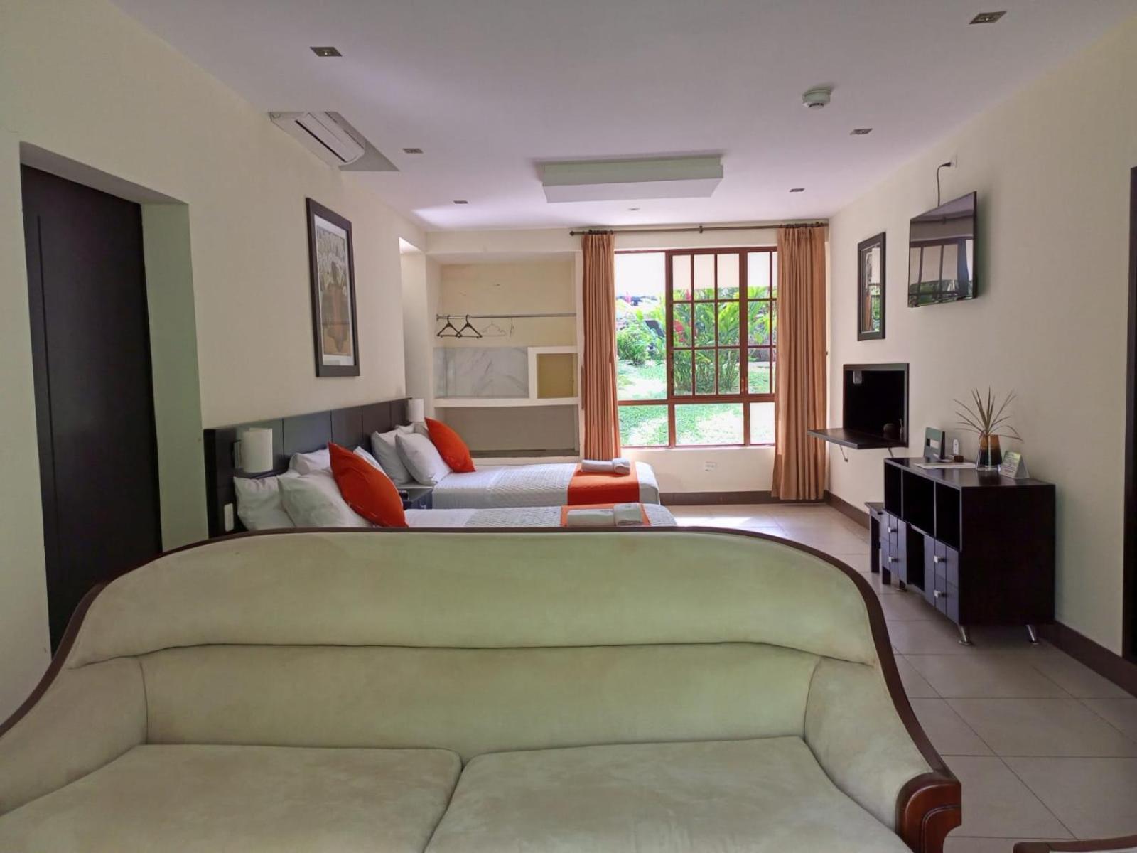 Terra Luna Lodge Тена Екстер'єр фото
